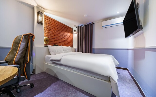 Hotel YOLO Yeongdeungpo