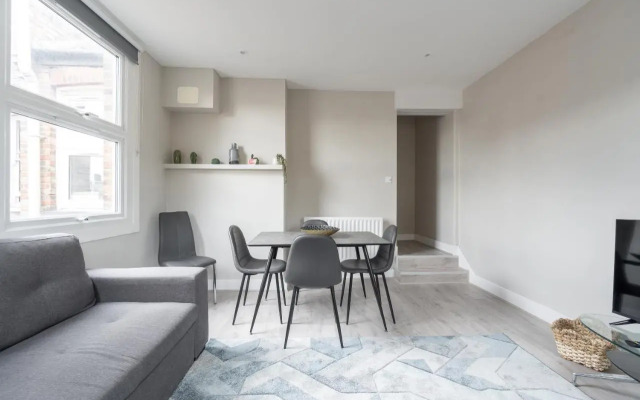 Kennington Apartment E/Apartment