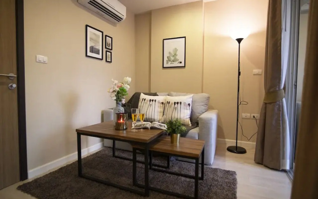 Near BK University Quiet Condo in Rama4 bkb140