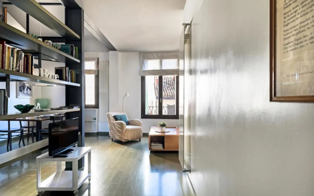 MANSARDINA - 1 min from Accademia - duplex stylish and cosy