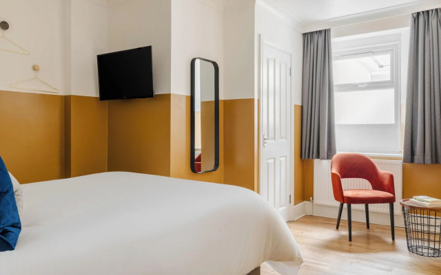 Corner House Hotel