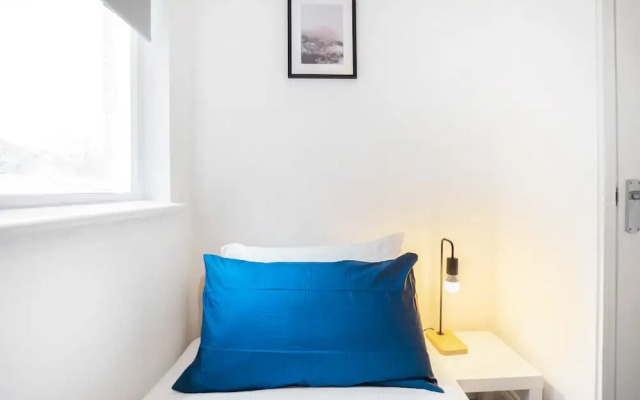 2 Bed-ground Floor-free Parking