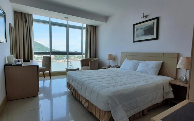 River Hotel – Guest Rooms – Ha Tien