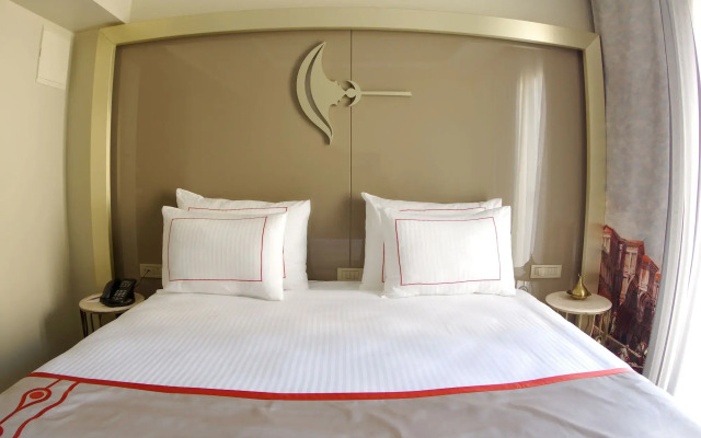 Peyk Hotel