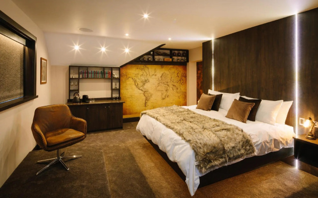 Absoluxe Suites