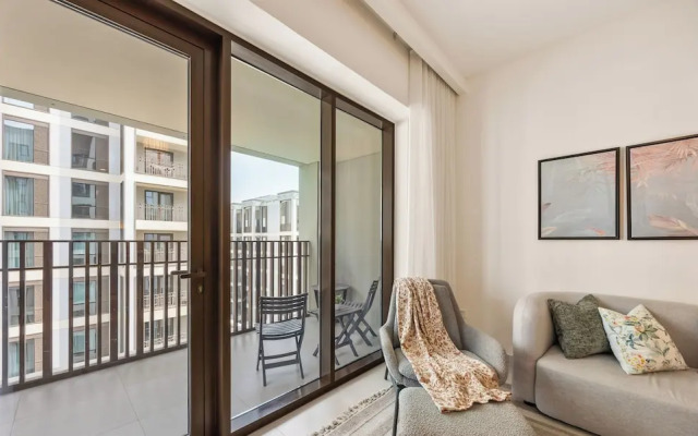 Beachside 2BR W Pool Gym Lagoon Access