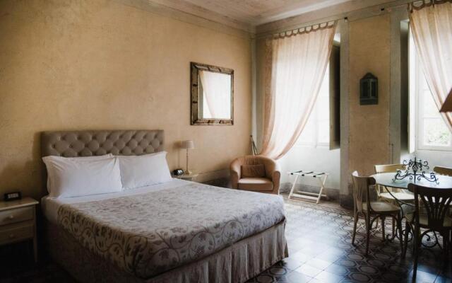 Regina Teodolinda Suites