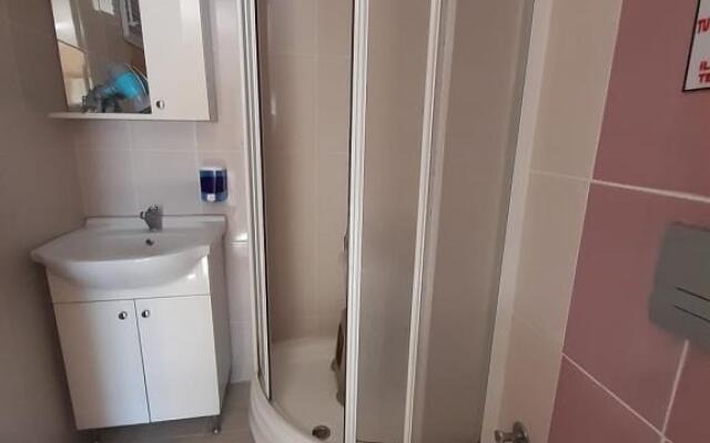 Benjy Motel Pansiyon