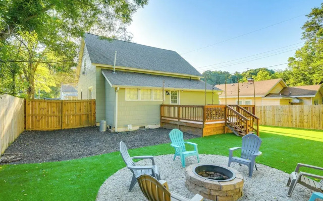 Greenville Escape w/ Deck + Fire Pit!