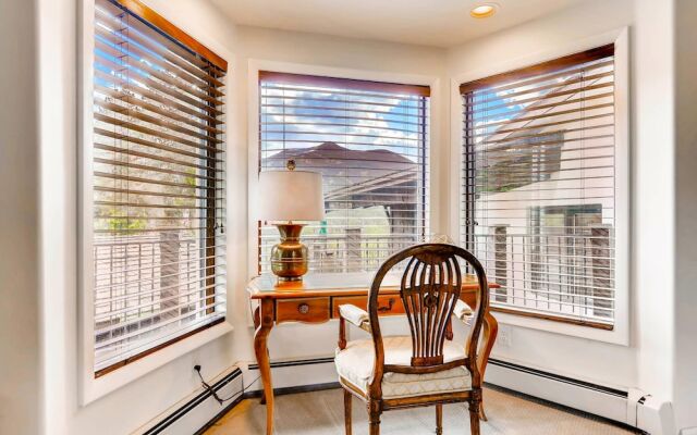 Mountain View Chalet