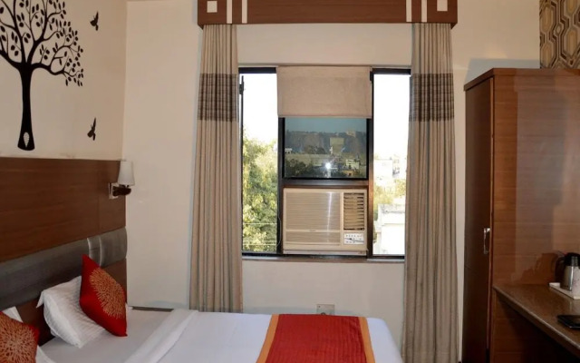 Collection O 3999 Hotel Aroma Classic