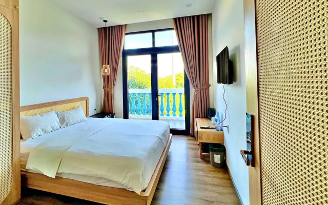 S79 Sofia Grand World