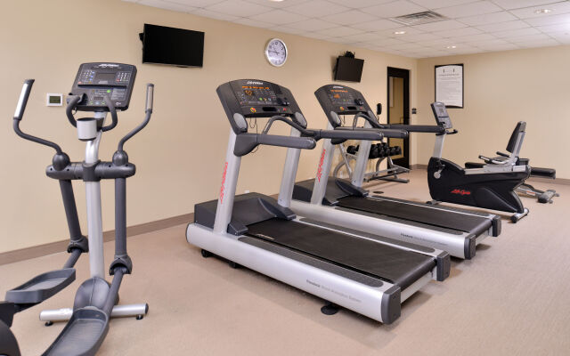 Staybridge Suites Rochester - Commerce Dr NW by IHG