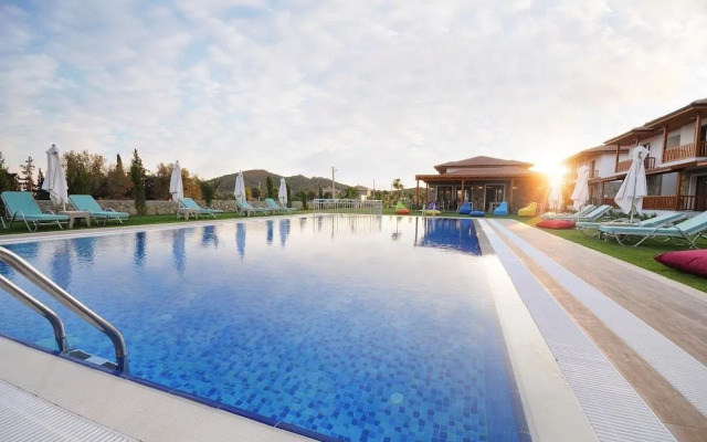 Karaincir Suit Otel