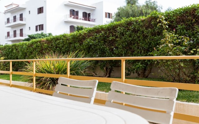 A10 - Windmill Park 1 Bed With Pool