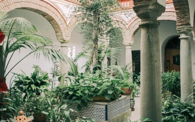 La Duquesa Guest House