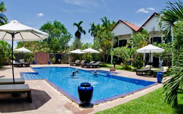 Dechasey Residence