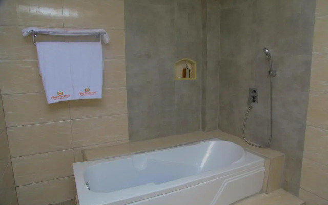 Tiffany Diamond Hotels Ltd - Makunganya