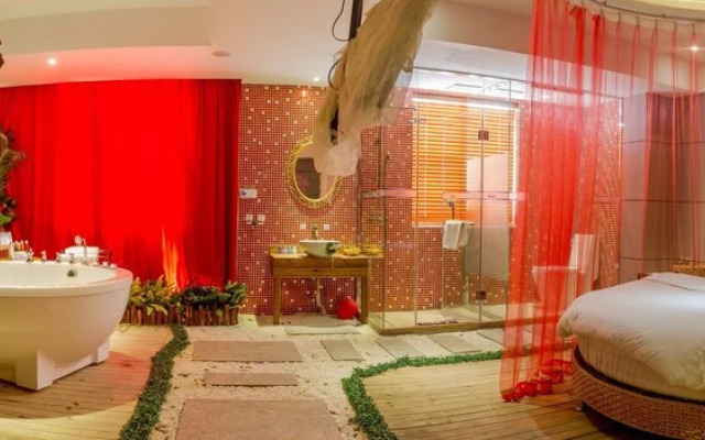 Tianelian Lovers Theme Hotel Sanya