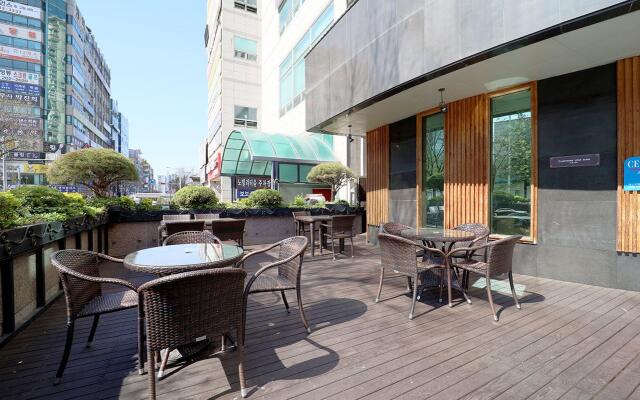 Amour Hotel