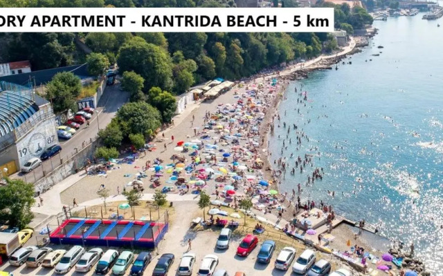 Victory Sea View Apartment