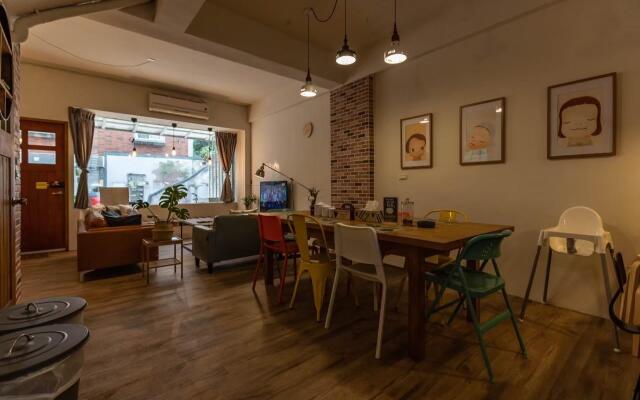 Cozy House Hostel