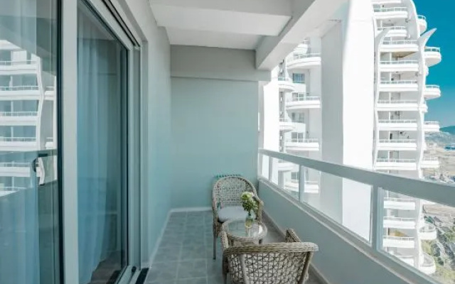Wangjiangsu Apartment – Balcony – Xishuangbanna