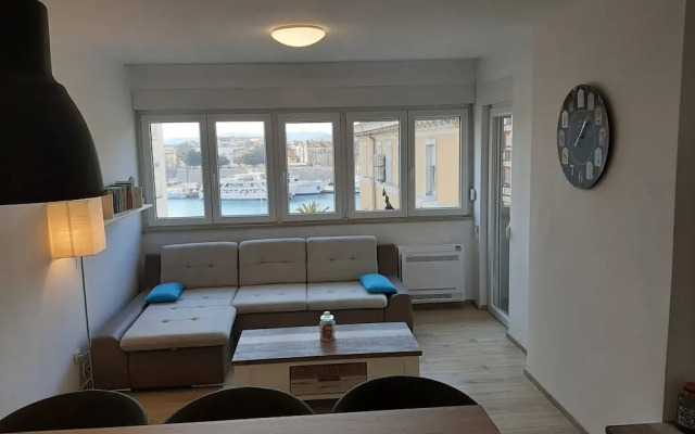 Sea View Apartment Zara Bruna