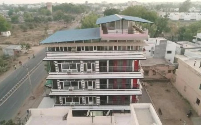 Gangeshwar Guest House