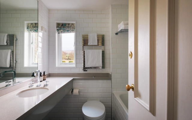 The Devonshire Arms Hotel