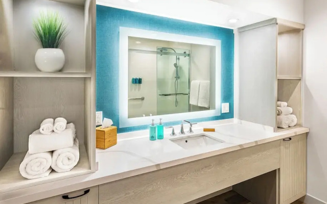 Compass Hotel by Margaritaville