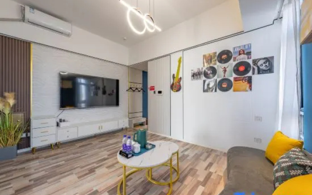 Monet Boutique Homestay (Jinan Luneng Lingxiucheng Guihe Jin Street) — 2-star hotel in Jinan