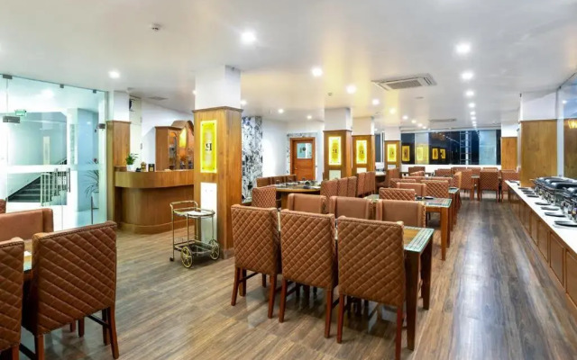 HOTEL WHITE HOUSE, Munnar