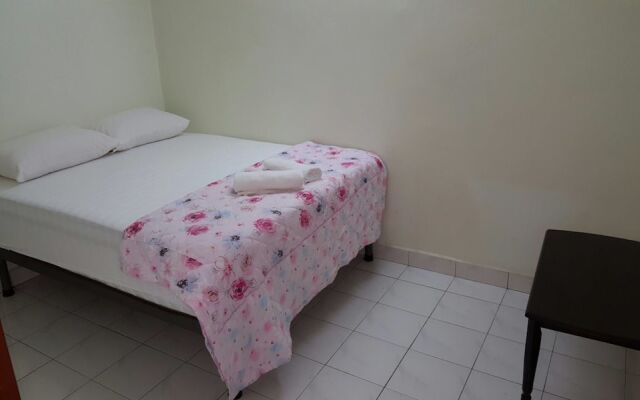 Spice Arena 4room House