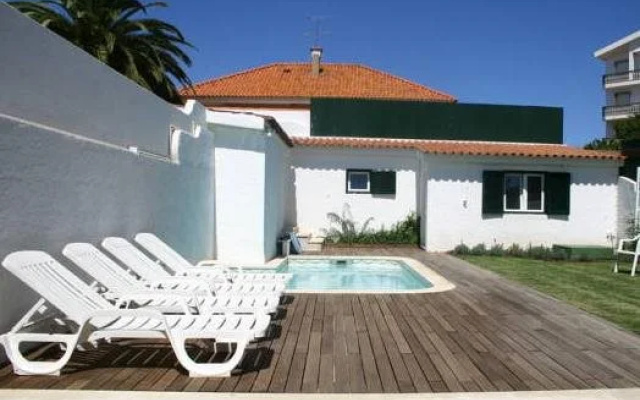Petunia - Guest House