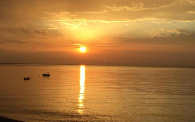 Taormina Mare Apartments,Suites & Beachclub