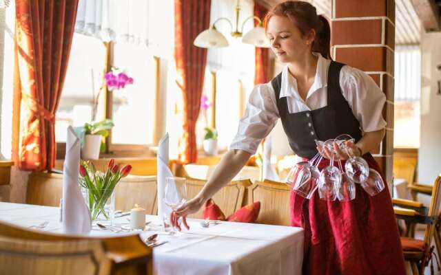 Invite Hotel Löwen Freiburg