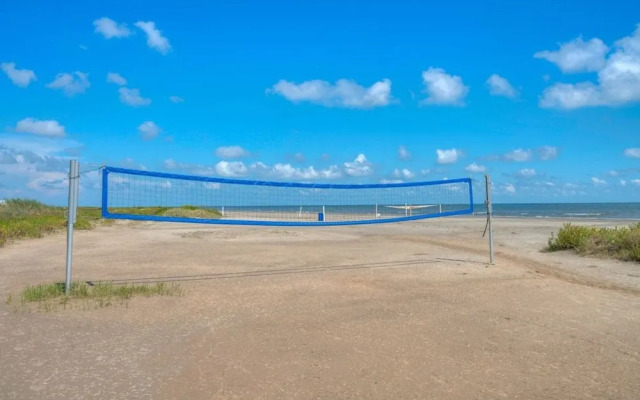 Palisade Palms Oceanfront Condo 5-star Amenities