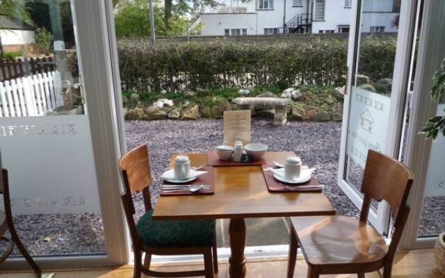 Grove Guest House
