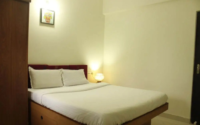 OYO 9163 Home 1BHK Poolview LPK Club Candolim