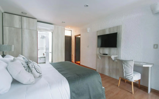 Camberland Resort & Suites Pilar