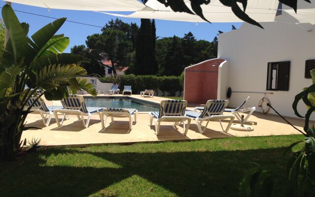 House With 3 Bedrooms in Carvoeiro, With Pool Access, Furnished Garden