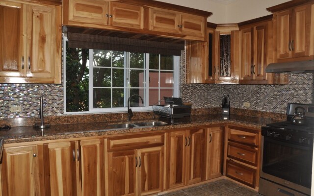 Sun Rise Condos By The Vacation Casa
