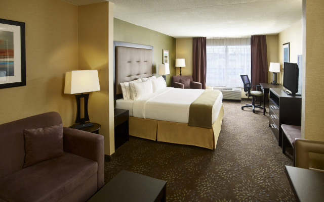 Holiday Inn Express & Suites Timmins by IHG