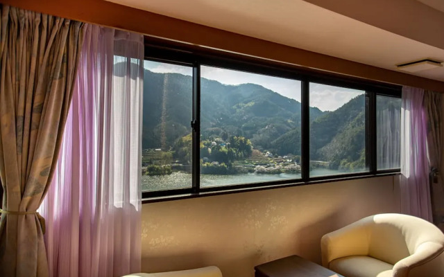 Hotel Second Stage