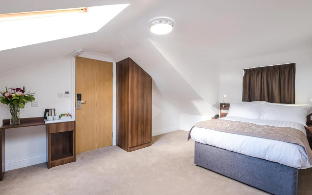 Signature Hotel London