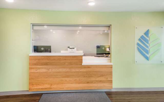 WoodSpring Suites Sulphur - Lake Charles