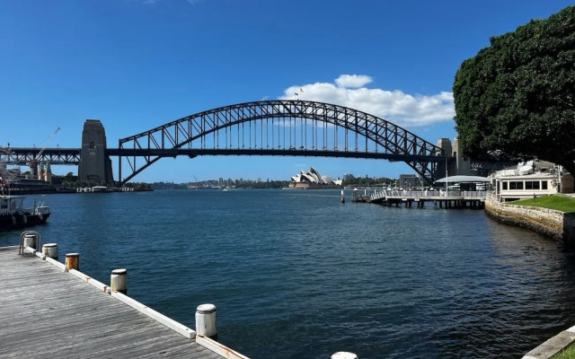 Harbourside 53 in Mcmahons Point