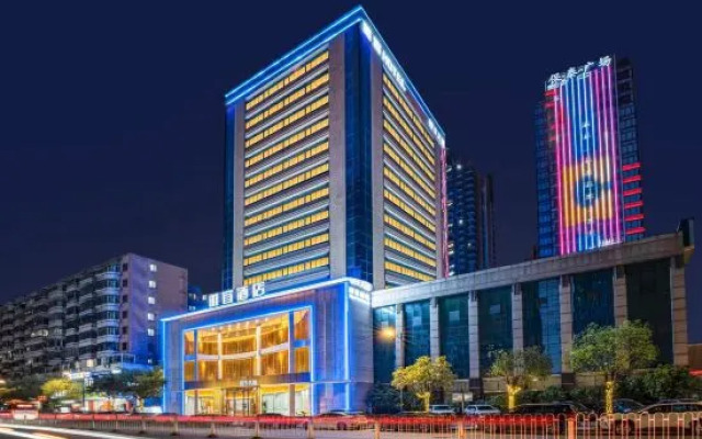 Yayi Hotel