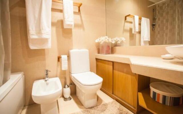 LovelyStay - Ericeira Beach Apartment with Sea View